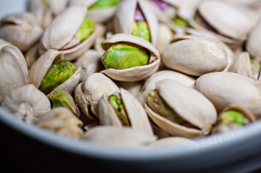 美国开心果夏日新品季来袭！联名烘焙与咖啡品牌，开启绿色能量之旅